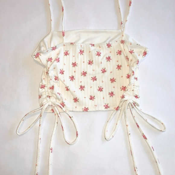 Brand new Crop top bundle deal! - Picture 4 of 4